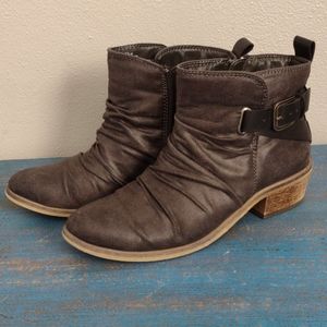 Woman's ankle boots